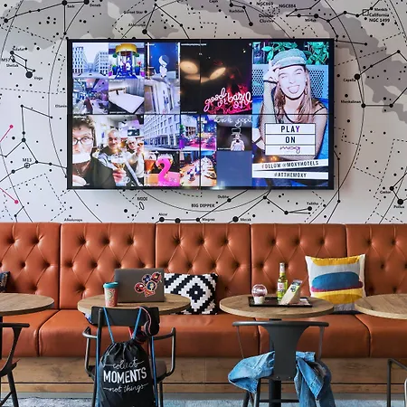 Hotel Moxy