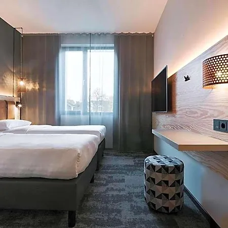 Moxy Otel 3*